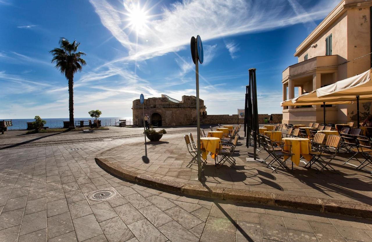 Appartamento Amethyst Attic In Old Town By Sea Alghero Esterno foto